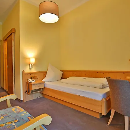 Hotel 3 Mohren Oetz Exterior photo